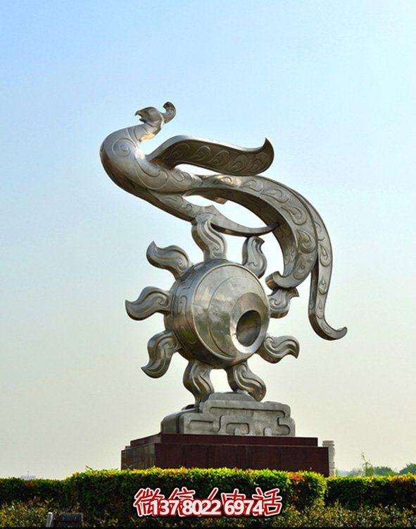 定制玻璃鋼孔雀仿銅雕塑，點(diǎn)綴你的家園