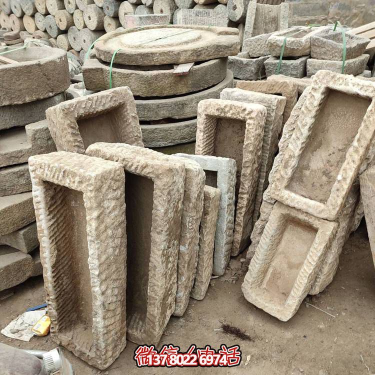 經典石雕老石槽，點綴青石園林景觀