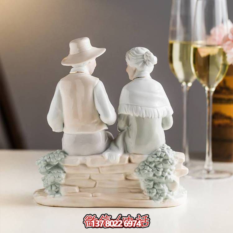 玻璃鋼雕塑人物裝飾，為室內(nèi)臥室?guī)砻篮梅諊? title=