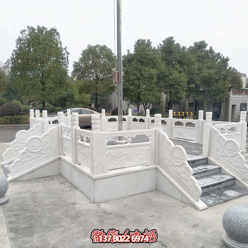 升旗臺石雕——精雕細琢,點綴校園風(fēng)采 升旗臺石雕——精雕細琢,點綴校園風(fēng)采