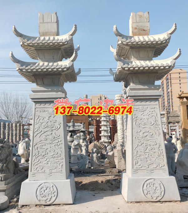 雙闕凌云承古韻，石塔映日守祥安